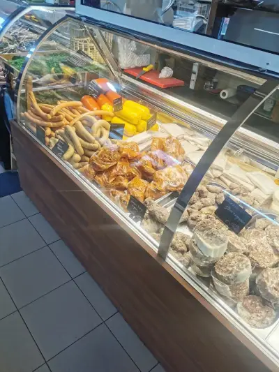 Магазин за местни и месни деликатеси "Вкъщи. Сме"