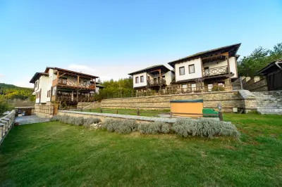 КАЛПАЦИТЕ - Kalpacite Guest Houses