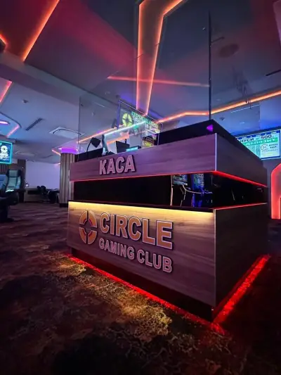 Circle gaming club