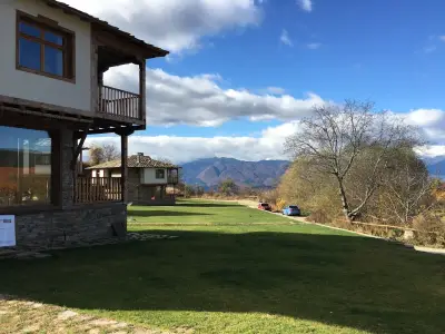 Leshten Guest Homes