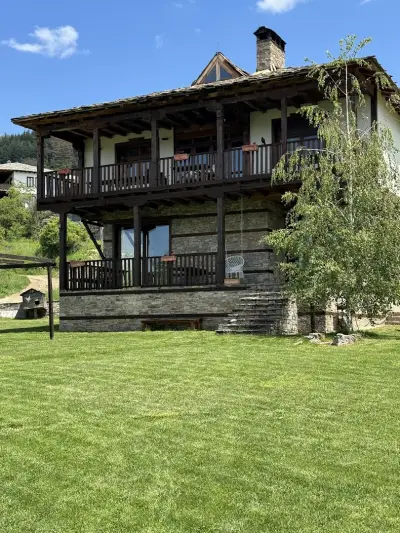 Leshten Guest Homes