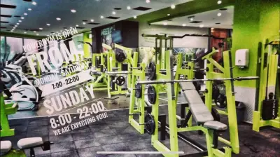 Фитнес Център Power Gym