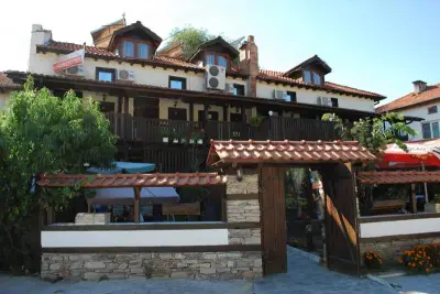 Aleksion Palace