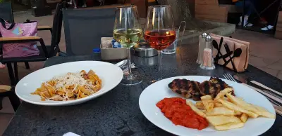 Antique Bar & Dinner