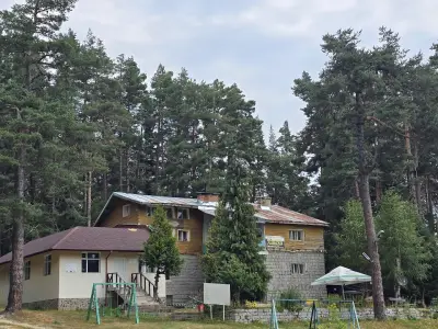 Хижа „Попови ливади“