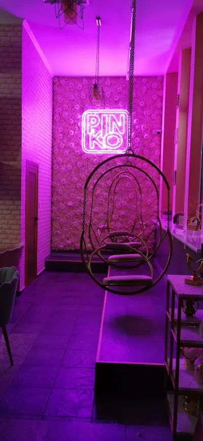 Pinko Lounge Cafe & Bar