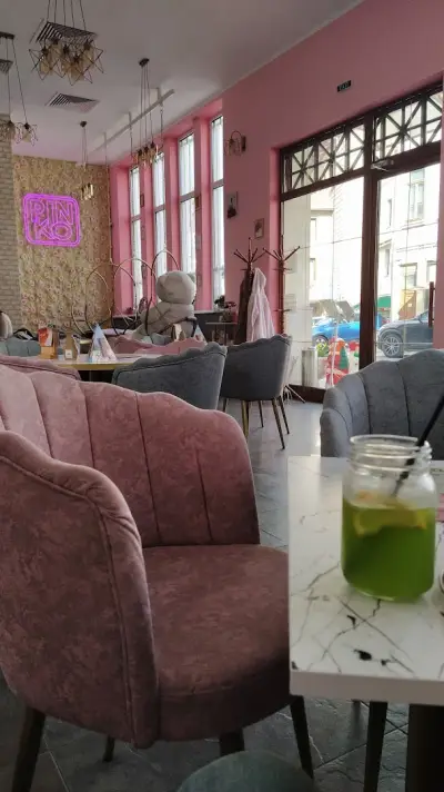 Pinko Lounge Cafe & Bar