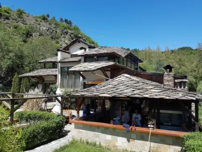 Хотел Петрелийски