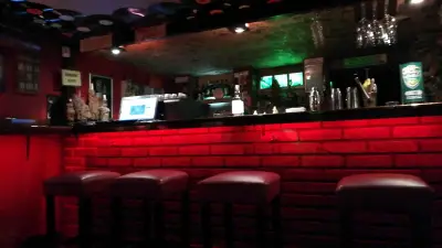 Club Maze JB