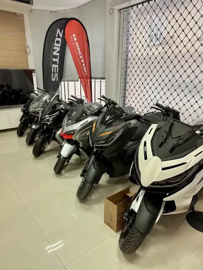 Analogo Moto - QJMotor & Zontes