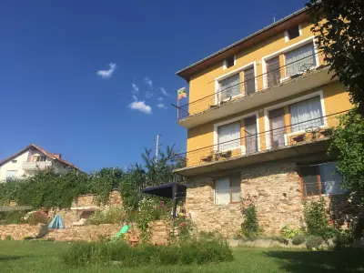 Къща за гости Агуш