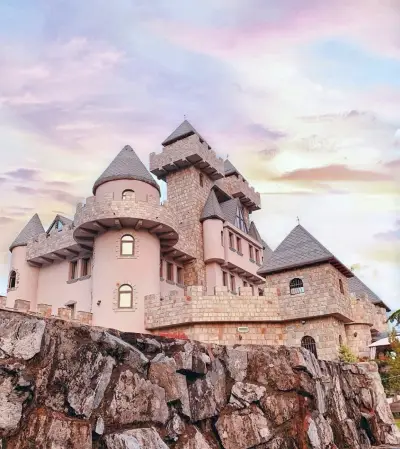 Royal Valentina Castle