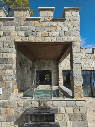 Royal Valentina Castle