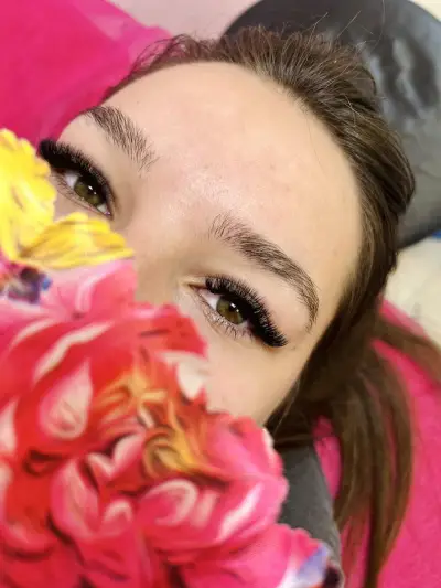 Nicolle Beauty Boutique | Студио за красота Хасково | Кола Маска | Почистване на лице | Професионален грим |