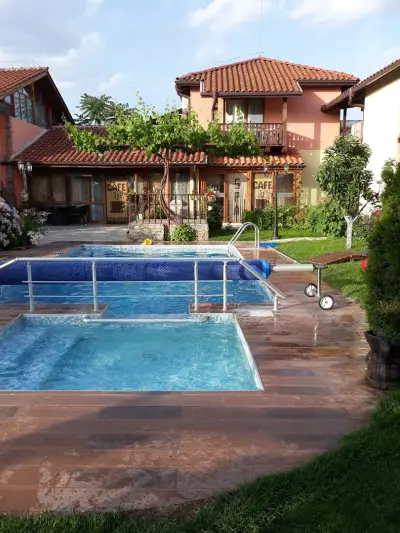 Family hotel Gradina