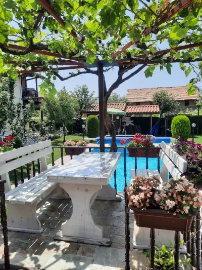 Family hotel Gradina
