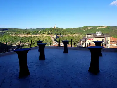 АВП "Звук и светлина" - панорамна зала за наблюдение на спектакъла