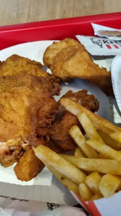 KFC СТУДЕНТСКИ ГРАД