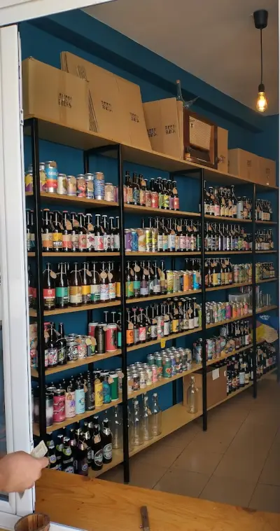 Averi Beers