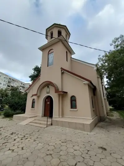 Храм „Свето Възкресение Христово“