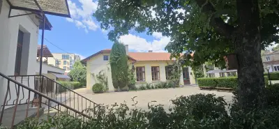 НУ "Васил Левски"