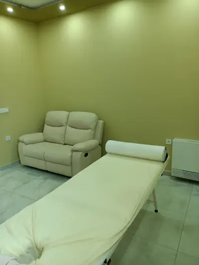 Масажен център Адива