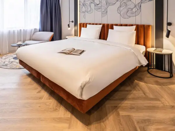 Classic King Room - Mobility Accessible