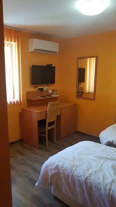 Hotel Toni