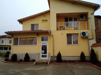 Hotel Toni