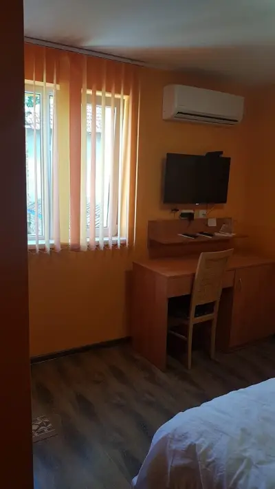 Hotel Toni