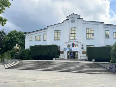 Национален музей „Земята и хората“