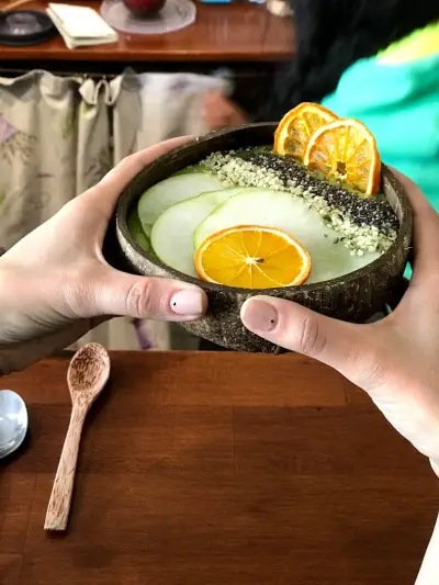 Coconut coffee & smoothies