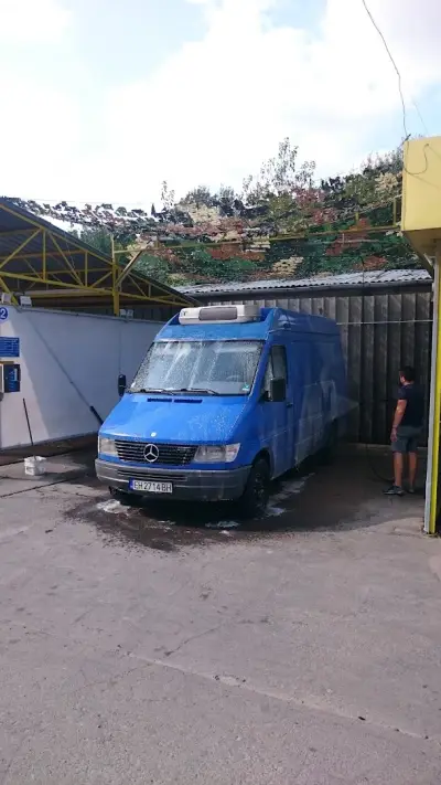 Автомивка на самообслужване - Кенеди