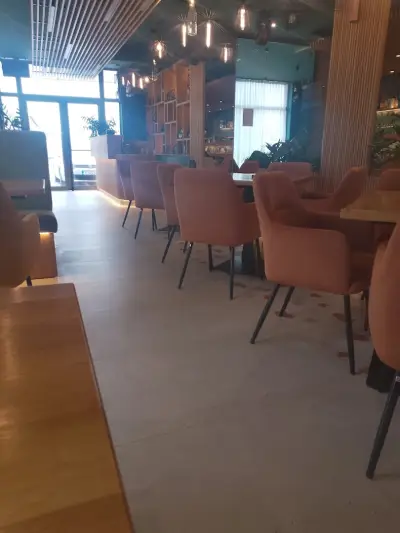 BAHAMI Bar & Club