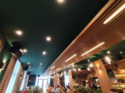 BAHAMI Bar & Club