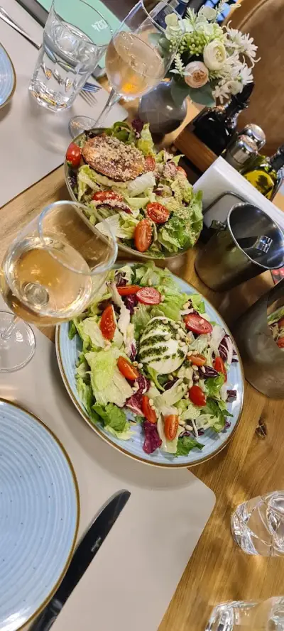MODO Wine Bar & Food