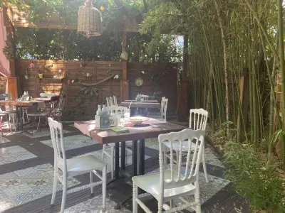Bistro Happy House