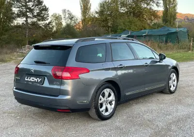 Автокъща LUCKY