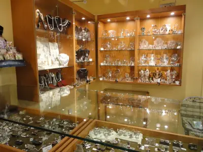 Melanit Art Gallery & Jewelry