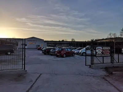 Автомивка и Охраняем паркинг 24/7 Камен - Карс ООД