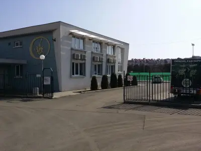 СПОРТЕН КОМПЛЕКС НЕФТОХИМИК