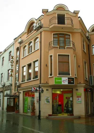 Central Family Hotel