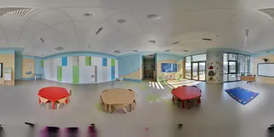 Американо Английска Академия