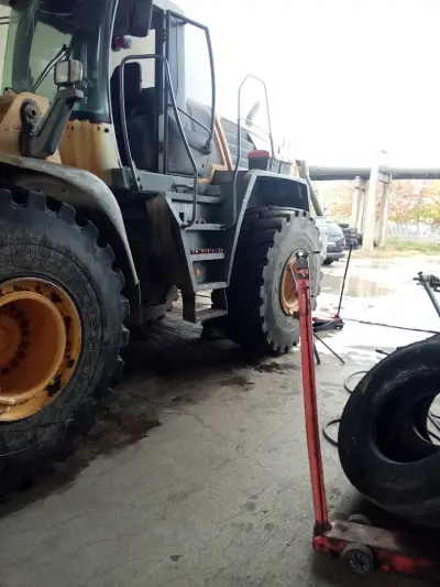 Милошов и Ко