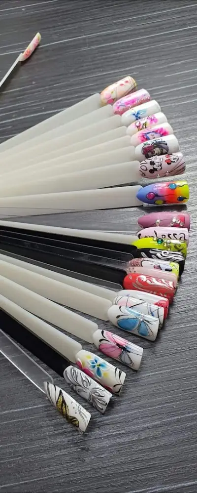 Krisunka nails