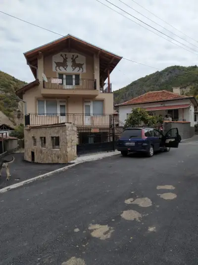 Elenite Guesthouse