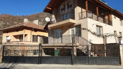 Elenite Guesthouse