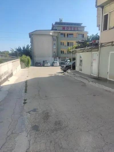 Паралакс Хотел