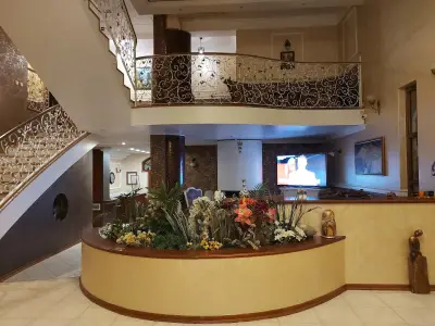 Green Palace Hotel