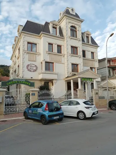 Green Palace Hotel
